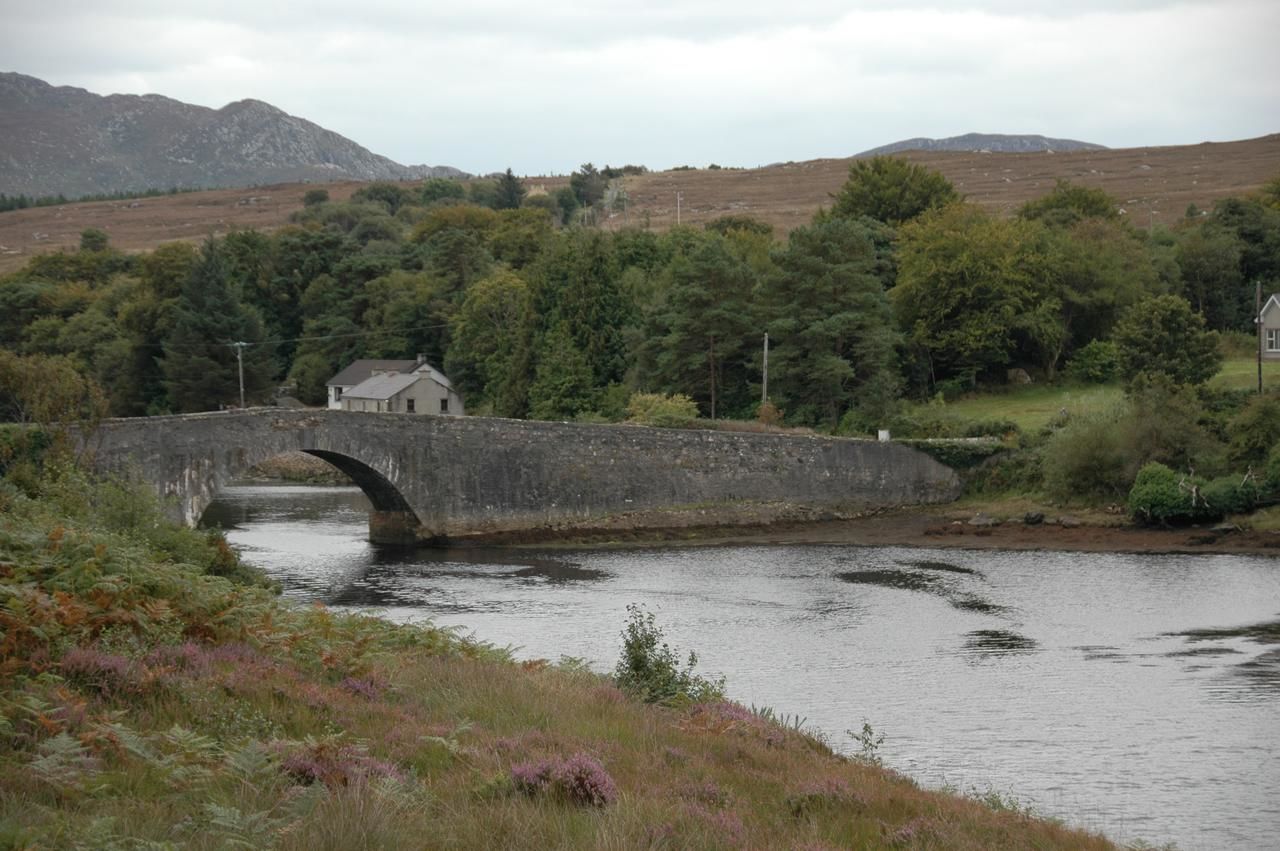 Отель Óstán Loch Altan Cashel Hill